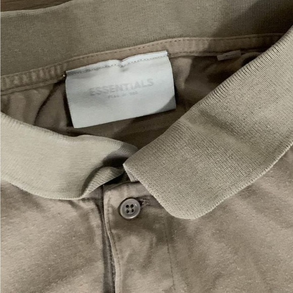 essentials tee - Picture 3 of 3